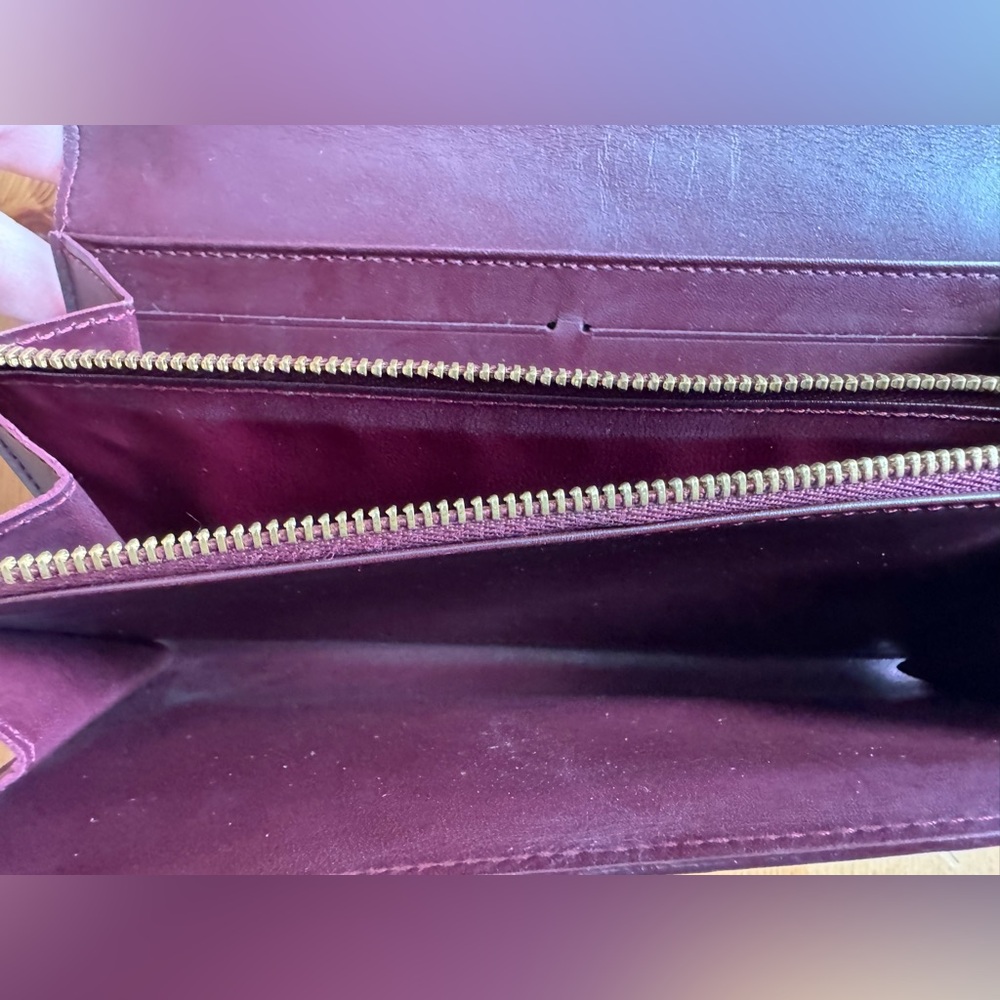 Louis Vuitton Burgandy Monogramed Vernis Sarah Wallet with COA - Picture 11 of 16